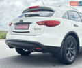 Белый Инфинити QX70, объемом двигателя 3.7 л и пробегом 200 тыс. км за 16800 $, фото 14 на Automoto.ua