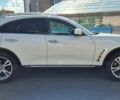 Белый Инфинити QX70, объемом двигателя 3.7 л и пробегом 157 тыс. км за 22500 $, фото 14 на Automoto.ua