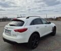 Белый Инфинити QX70, объемом двигателя 3.7 л и пробегом 99 тыс. км за 21900 $, фото 4 на Automoto.ua