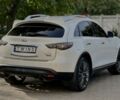 Білий Інфініті QX70, об'ємом двигуна 0.37 л та пробігом 140 тис. км за 21700 $, фото 6 на Automoto.ua