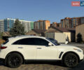 Белый Инфинити QX70, объемом двигателя 3.7 л и пробегом 66 тыс. км за 19800 $, фото 10 на Automoto.ua