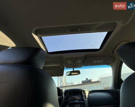 Белый Инфинити QX70, объемом двигателя 3.7 л и пробегом 66 тыс. км за 19800 $, фото 20 на Automoto.ua