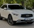 Білий Інфініті QX70, об'ємом двигуна 0.37 л та пробігом 140 тис. км за 21700 $, фото 7 на Automoto.ua