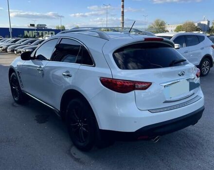 Білий Інфініті QX70, об'ємом двигуна 3.7 л та пробігом 55 тис. км за 20500 $, фото 2 на Automoto.ua