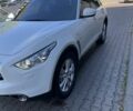 Белый Инфинити QX70, объемом двигателя 3.7 л и пробегом 54 тыс. км за 23000 $, фото 5 на Automoto.ua