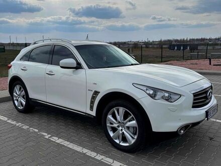 Инфинити QX70 2013 в Николаеве на Automoto.ua Белый Инфинити QX70, объемом двигателя 3 л и пробегом 92 тыс. км за 21000 $, фото 1 на Automoto.ua