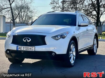 Білий Інфініті QX70, об'ємом двигуна 3.7 л та пробігом 160 тис. км за 17777 $, фото 1 на Automoto.ua