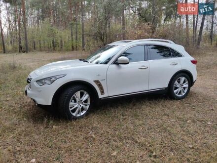 Білий Інфініті QX70, об'ємом двигуна 2.99 л та пробігом 230 тис. км за 19000 $, фото 1 на Automoto.ua