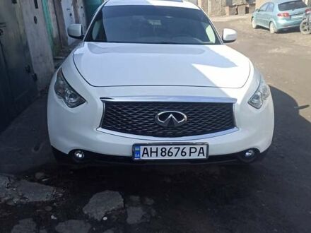 Білий Інфініті QX70, об'ємом двигуна 3.7 л та пробігом 160 тис. км за 20000 $, фото 1 на Automoto.ua