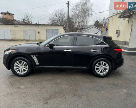 Черный Инфинити QX70, объемом двигателя 3.7 л и пробегом 185 тыс. км за 17700 $, фото 3 на Automoto.ua