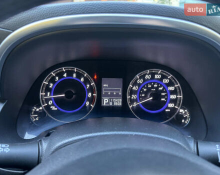 Черный Инфинити QX70, объемом двигателя 3.7 л и пробегом 185 тыс. км за 17999 $, фото 32 на Automoto.ua