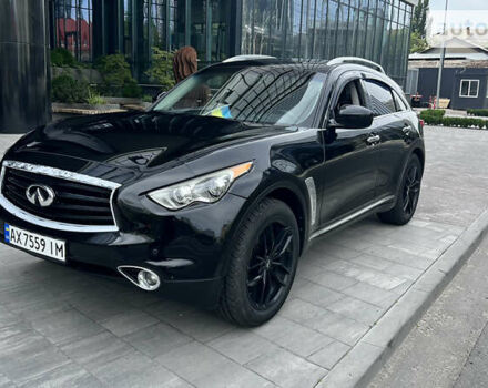 Черный Инфинити QX70, объемом двигателя 3.7 л и пробегом 170 тыс. км за 16500 $, фото 2 на Automoto.ua