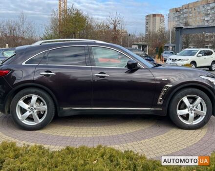 Чорний Інфініті QX70, об'ємом двигуна 3 л та пробігом 165 тис. км за 18500 $, фото 7 на Automoto.ua
