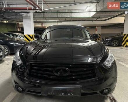 Черный Инфинити QX70, объемом двигателя 3.7 л и пробегом 151 тыс. км за 19700 $, фото 3 на Automoto.ua