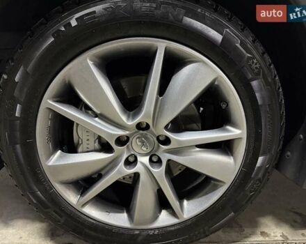 Черный Инфинити QX70, объемом двигателя 3.7 л и пробегом 151 тыс. км за 19700 $, фото 13 на Automoto.ua