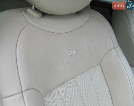 Черный Инфинити QX70, объемом двигателя 3.7 л и пробегом 235 тыс. км за 17300 $, фото 66 на Automoto.ua