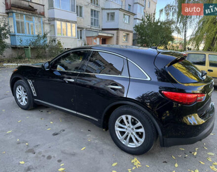 Черный Инфинити QX70, объемом двигателя 3.7 л и пробегом 185 тыс. км за 17999 $, фото 12 на Automoto.ua