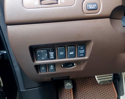 Черный Инфинити QX70, объемом двигателя 3 л и пробегом 176 тыс. км за 16500 $, фото 7 на Automoto.ua