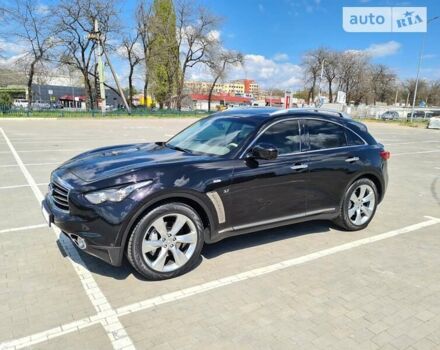 Чорний Інфініті QX70, об'ємом двигуна 3.7 л та пробігом 109 тис. км за 26500 $, фото 3 на Automoto.ua