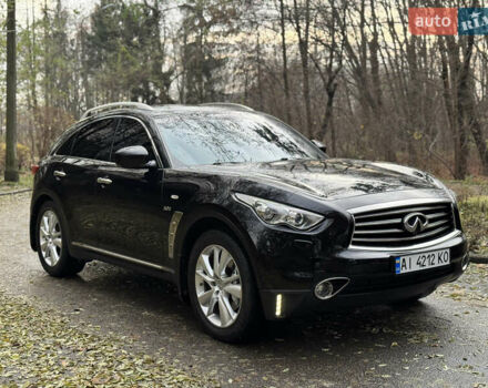Черный Инфинити QX70, объемом двигателя 2.99 л и пробегом 154 тыс. км за 18700 $, фото 3 на Automoto.ua