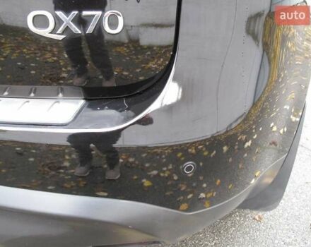 Черный Инфинити QX70, объемом двигателя 3.7 л и пробегом 235 тыс. км за 17300 $, фото 20 на Automoto.ua