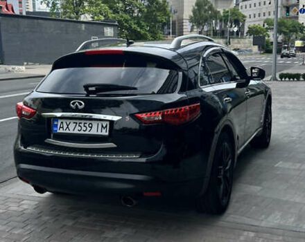 Черный Инфинити QX70, объемом двигателя 3.7 л и пробегом 170 тыс. км за 16500 $, фото 5 на Automoto.ua