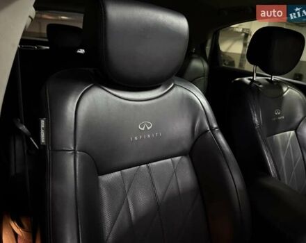 Черный Инфинити QX70, объемом двигателя 3.7 л и пробегом 151 тыс. км за 19700 $, фото 52 на Automoto.ua