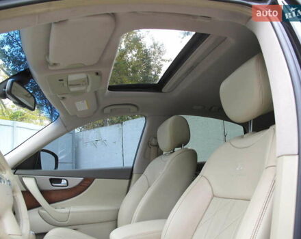 Черный Инфинити QX70, объемом двигателя 3.7 л и пробегом 235 тыс. км за 17300 $, фото 38 на Automoto.ua