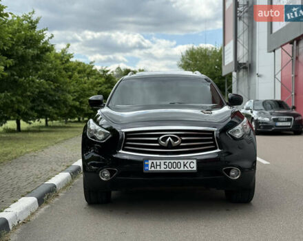 Черный Инфинити QX70, объемом двигателя 3.7 л и пробегом 140 тыс. км за 18500 $, фото 4 на Automoto.ua