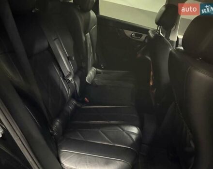 Черный Инфинити QX70, объемом двигателя 3.7 л и пробегом 151 тыс. км за 19700 $, фото 50 на Automoto.ua