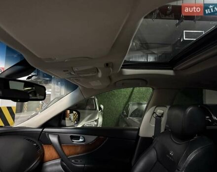Черный Инфинити QX70, объемом двигателя 3.7 л и пробегом 151 тыс. км за 19700 $, фото 26 на Automoto.ua