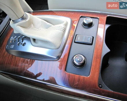 Черный Инфинити QX70, объемом двигателя 3.7 л и пробегом 235 тыс. км за 17300 $, фото 97 на Automoto.ua