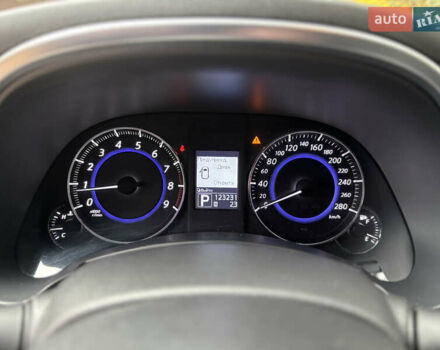 Инфинити QX70 2013 в Киеве на Automoto.ua Черный Инфинити QX70, объемом двигателя 3.7 л и пробегом 136 тыс. км за 18900 $, фото 13 на Automoto.ua