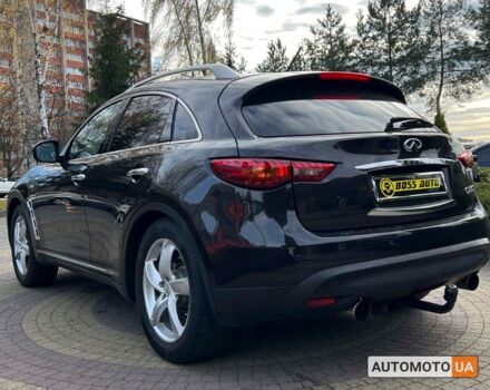 Чорний Інфініті QX70, об'ємом двигуна 3 л та пробігом 165 тис. км за 18500 $, фото 4 на Automoto.ua