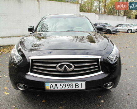 Черный Инфинити QX70, объемом двигателя 3.7 л и пробегом 235 тыс. км за 17300 $, фото 3 на Automoto.ua