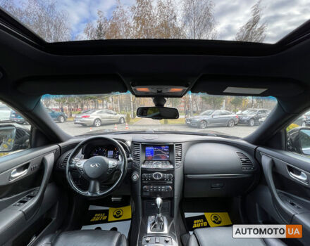 Чорний Інфініті QX70, об'ємом двигуна 3 л та пробігом 165 тис. км за 18500 $, фото 14 на Automoto.ua