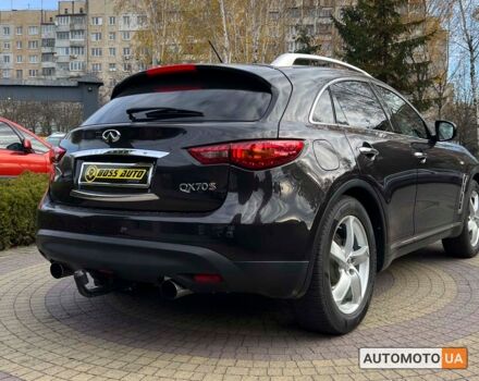 Чорний Інфініті QX70, об'ємом двигуна 3 л та пробігом 165 тис. км за 18500 $, фото 6 на Automoto.ua