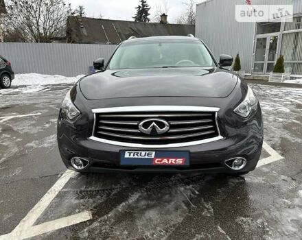 Чорний Інфініті QX70, об'ємом двигуна 3.7 л та пробігом 179 тис. км за 17300 $, фото 7 на Automoto.ua