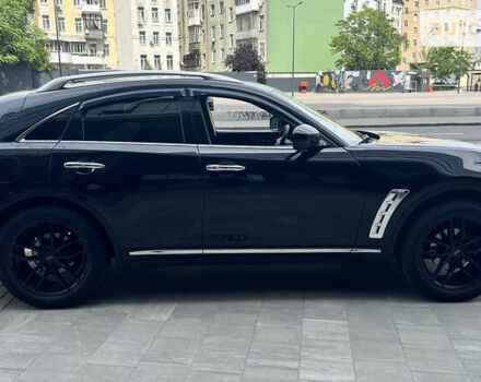 Черный Инфинити QX70, объемом двигателя 3.7 л и пробегом 170 тыс. км за 16500 $, фото 10 на Automoto.ua