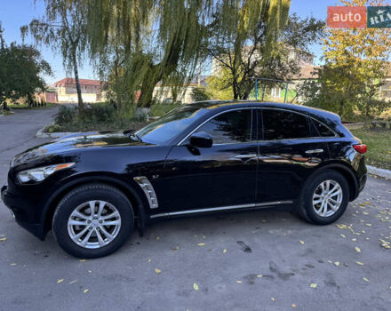 Черный Инфинити QX70, объемом двигателя 3.7 л и пробегом 185 тыс. км за 17999 $, фото 1 на Automoto.ua