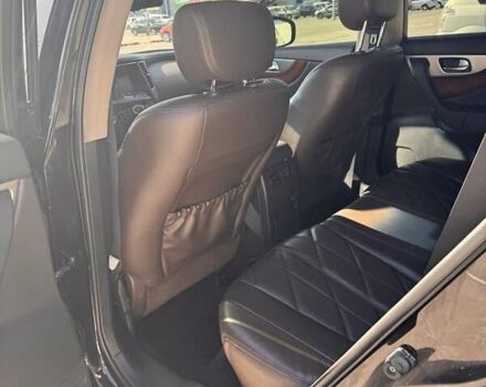 Черный Инфинити QX70, объемом двигателя 2.99 л и пробегом 168 тыс. км за 17900 $, фото 23 на Automoto.ua