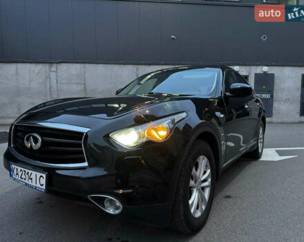 Черный Инфинити QX70, объемом двигателя 3.7 л и пробегом 230 тыс. км за 16500 $, фото 17 на Automoto.ua