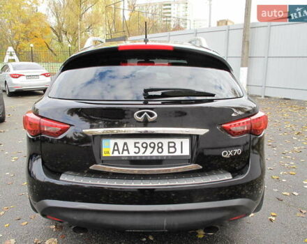 Черный Инфинити QX70, объемом двигателя 3.7 л и пробегом 235 тыс. км за 17300 $, фото 5 на Automoto.ua