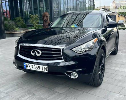 Черный Инфинити QX70, объемом двигателя 3.7 л и пробегом 170 тыс. км за 16500 $, фото 13 на Automoto.ua