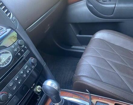 Черный Инфинити QX70, объемом двигателя 2.99 л и пробегом 168 тыс. км за 17900 $, фото 19 на Automoto.ua