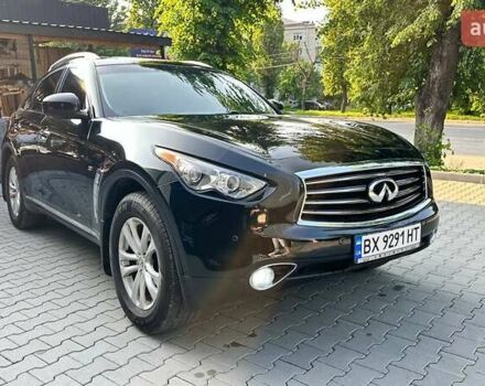 Черный Инфинити QX70, объемом двигателя 3.7 л и пробегом 192 тыс. км за 15555 $, фото 16 на Automoto.ua