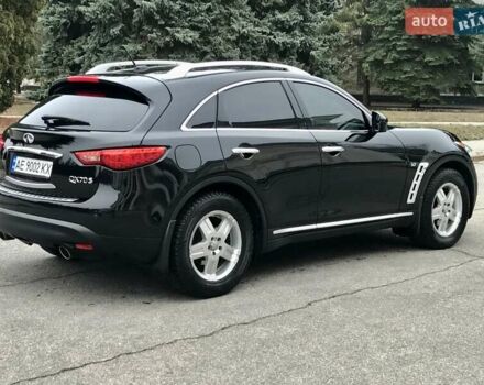 Черный Инфинити QX70, объемом двигателя 3.7 л и пробегом 138 тыс. км за 15900 $, фото 6 на Automoto.ua