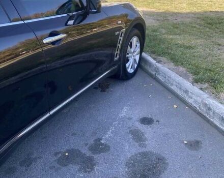 Черный Инфинити QX70, объемом двигателя 2.99 л и пробегом 168 тыс. км за 17900 $, фото 5 на Automoto.ua