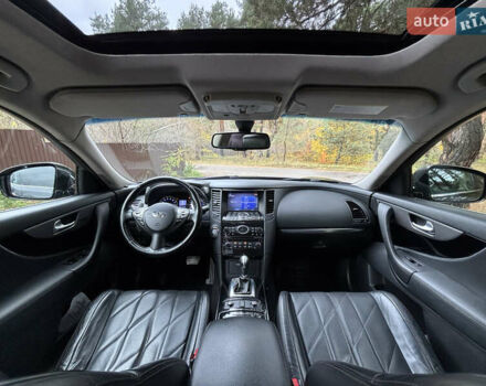 Инфинити QX70 2013 в Киеве на Automoto.ua Черный Инфинити QX70, объемом двигателя 3.7 л и пробегом 136 тыс. км за 18900 $, фото 19 на Automoto.ua