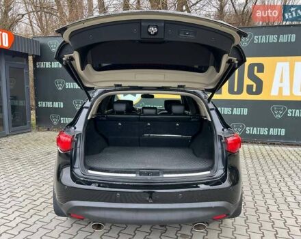 Чорний Інфініті QX70, об'ємом двигуна 3.7 л та пробігом 190 тис. км за 16900 $, фото 10 на Automoto.ua